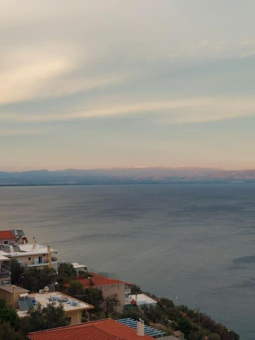 Simply Meraki Gytheian Apt With Panoramic Sea View ギシオ エクステリア 写真